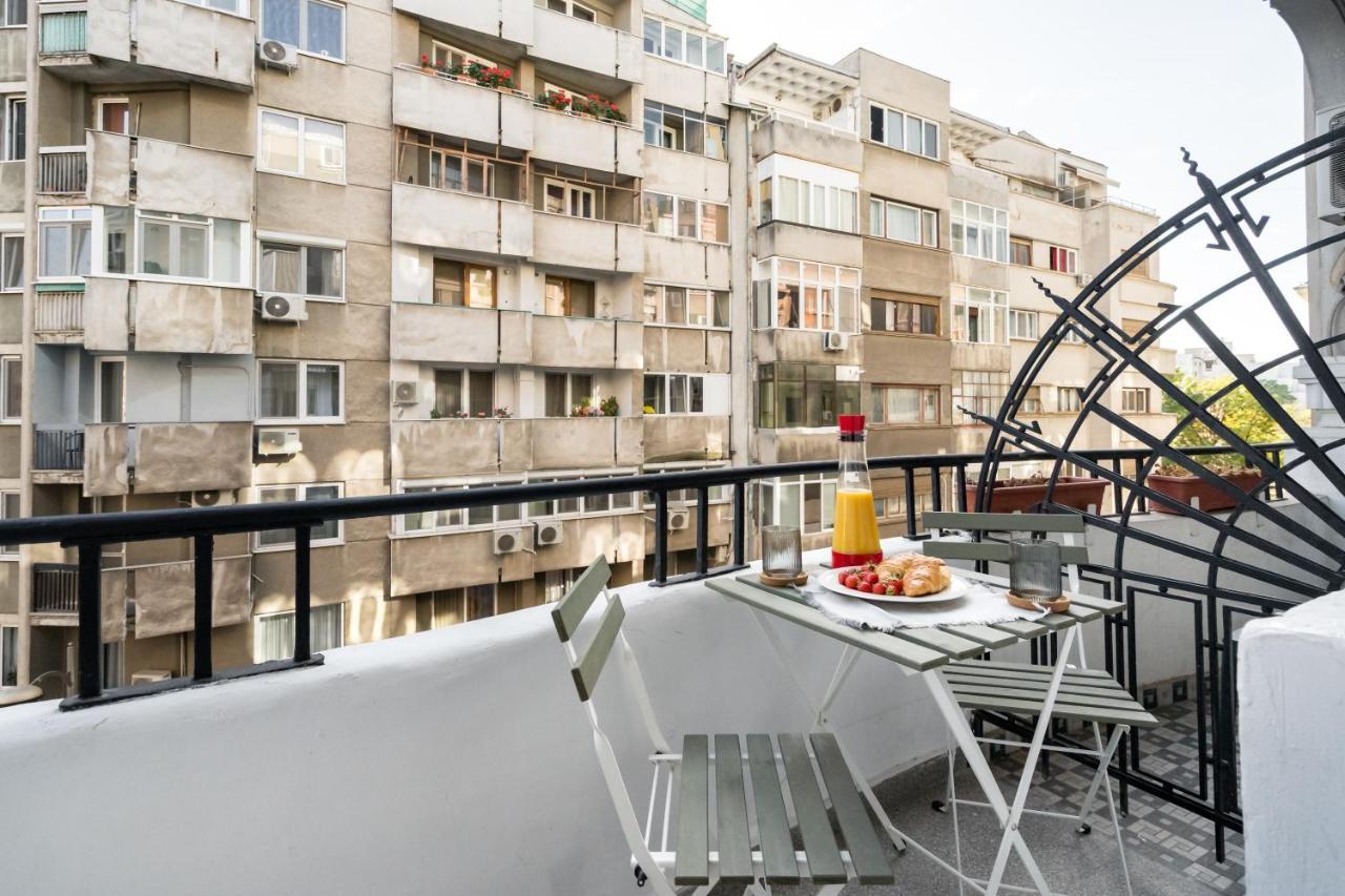 Cismigiu Serenity: 1Br Flat With Scenic Balcony Bukarest Eksteriør billede