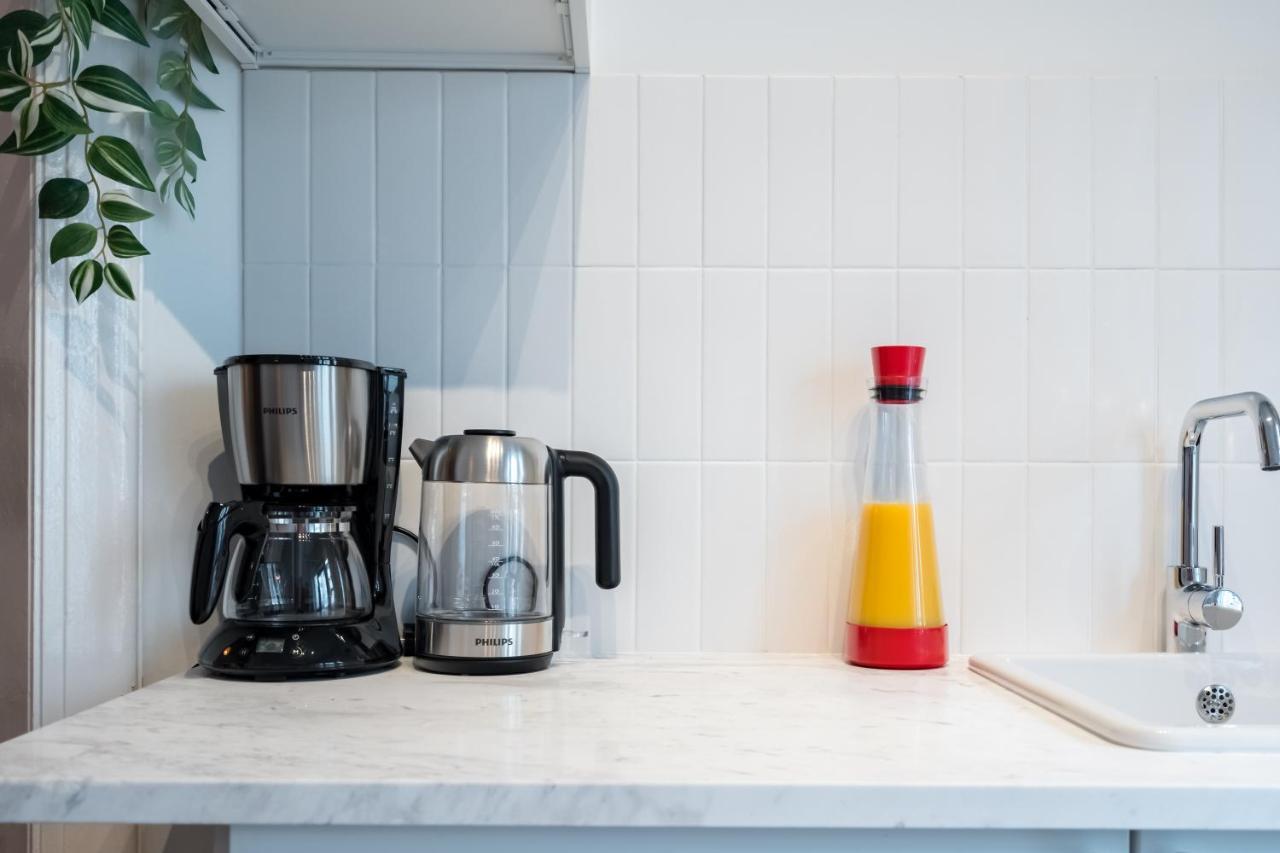 Cismigiu Serenity: 1Br Flat With Scenic Balcony Bukarest Eksteriør billede